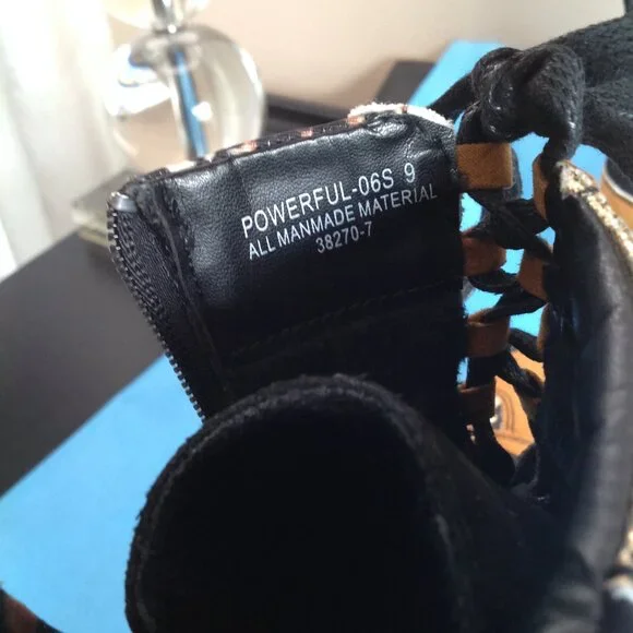 EUC Bamboo Powerful Leopard Print Combat Platform Boots 9 - Picture 9 of 9